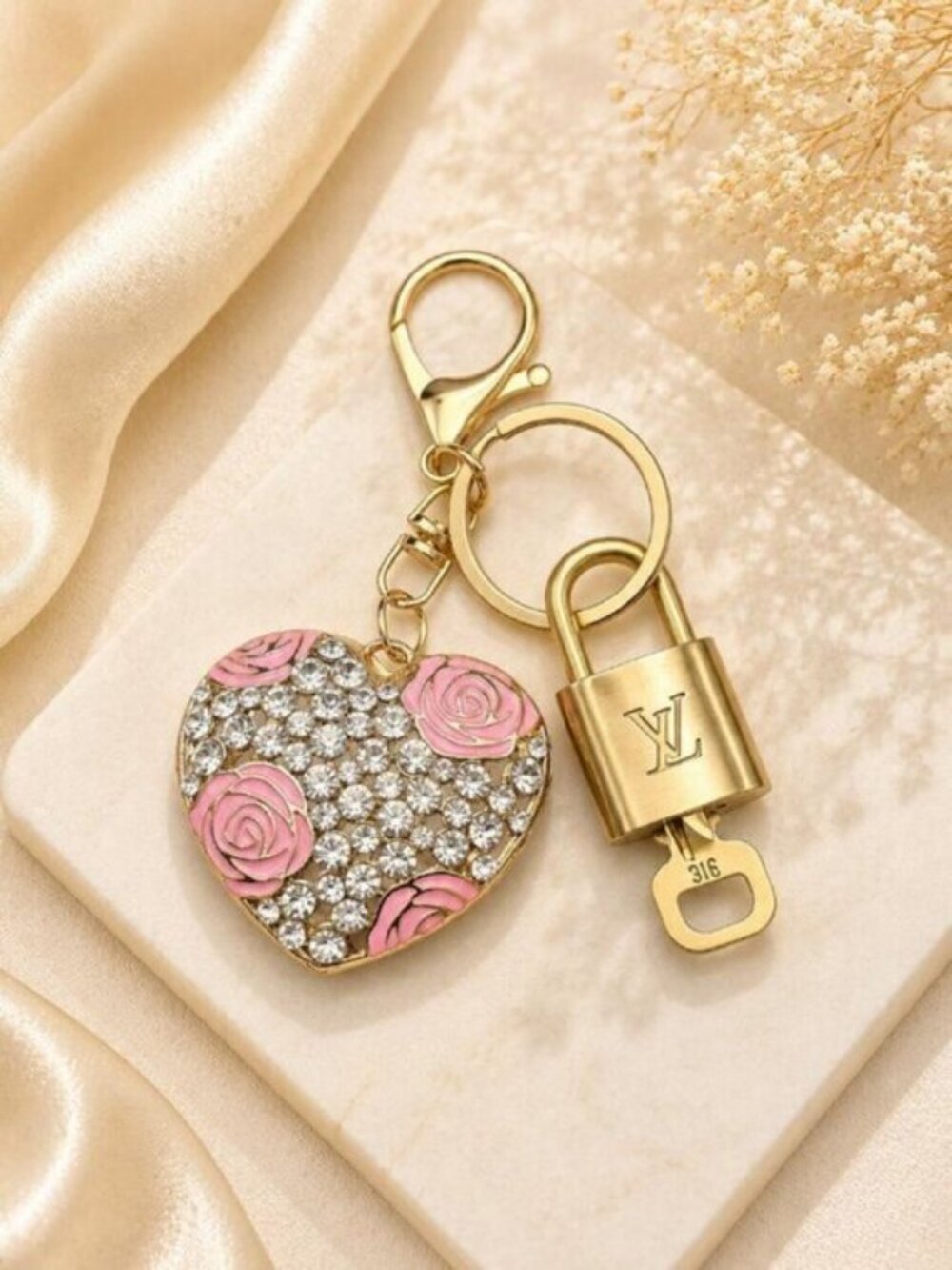 Authentic LV Louis Vuitton Gold Lock & Key 🔑 Unbranded Heart Keychain Charm